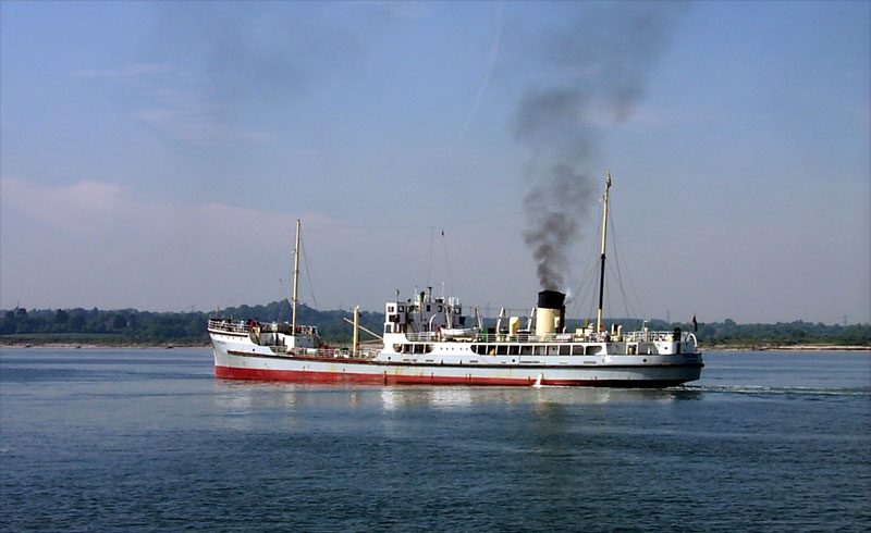 HERITAGE STEAMSHIPS OF SOUTHAMPTON - Movie Makers Guide